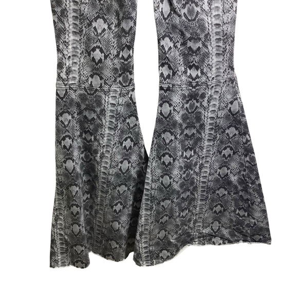 We The Free Women's Flared Snake Print Jeans - Picture 6 of 10